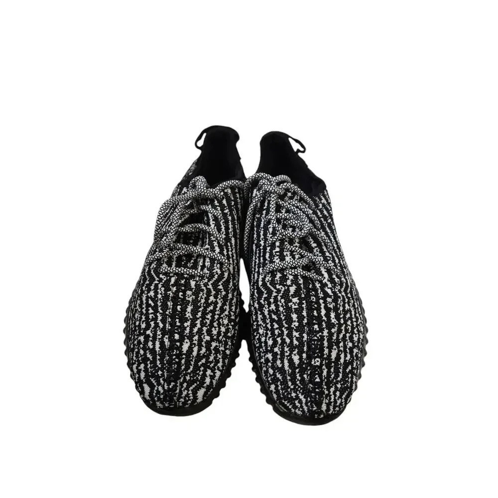 Adidas Yeezy Boost Sneakers Size 9.5 - Picture 2 of 9